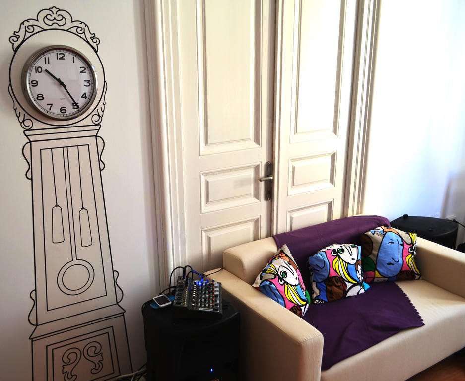 Little Bucharest Old Town Hostel ภายนอก รูปภาพ