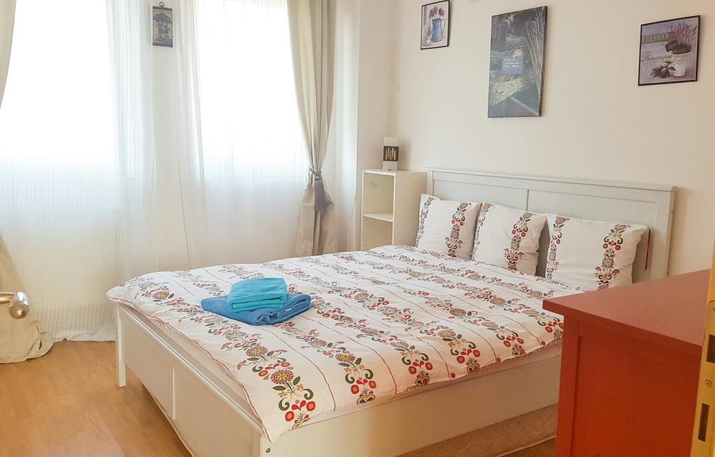 Little Bucharest Old Town Hostel ภายนอก รูปภาพ