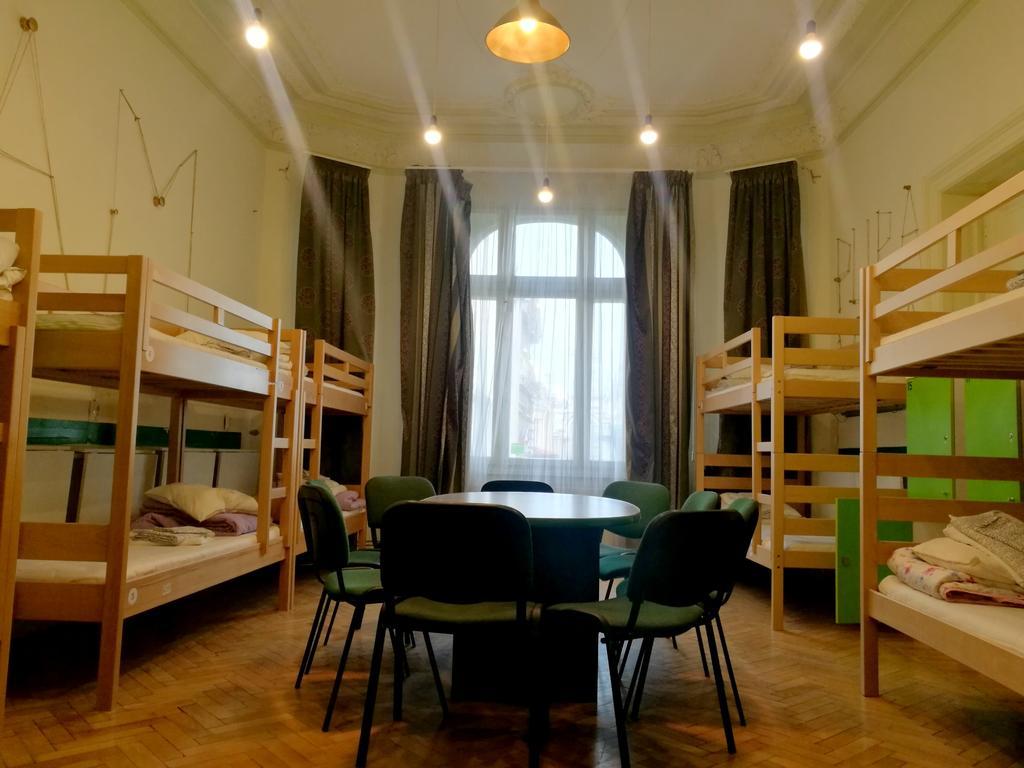 Little Bucharest Old Town Hostel ภายนอก รูปภาพ